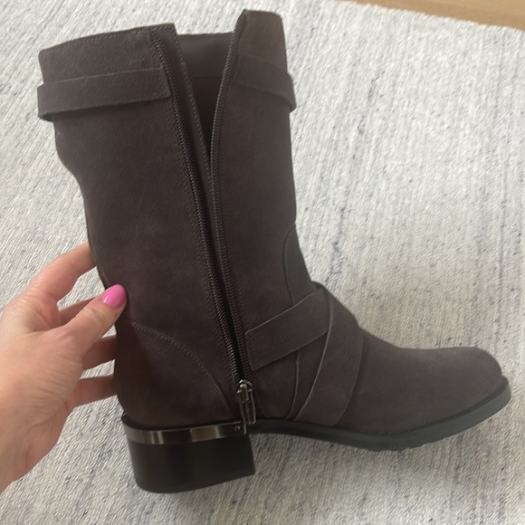 Vince Camuto NEW gray suede moto boots with buckles - Picture 10 of 12